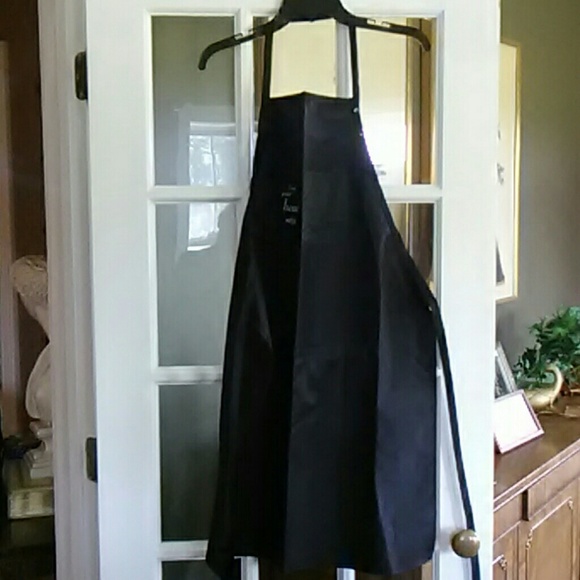 ANDRE' Apron - Picture 1 of 4